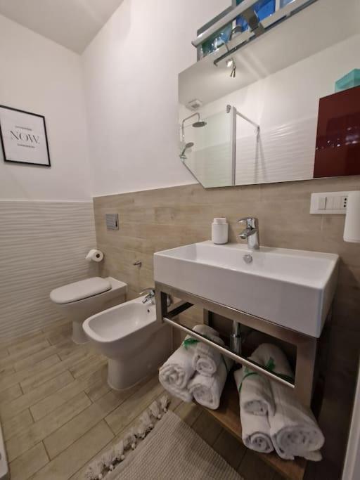 La Casa Del Forziere Verde La Spezia Bagian luar foto