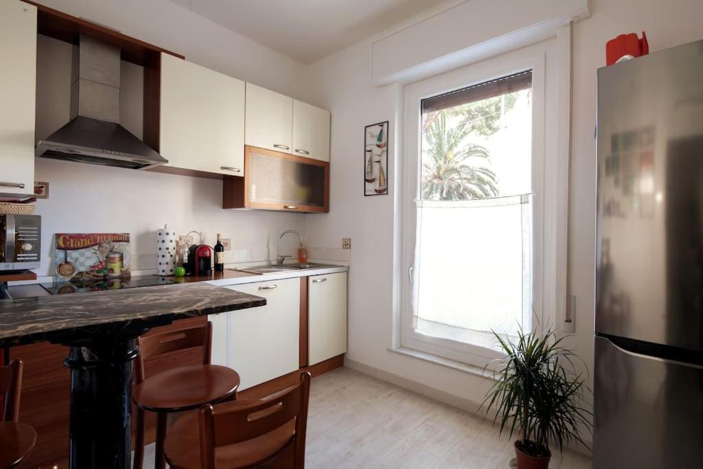 La Casa Del Forziere Verde La Spezia Bagian luar foto